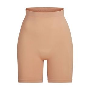 Skims Sculpting Short Mid Thigh Ochre